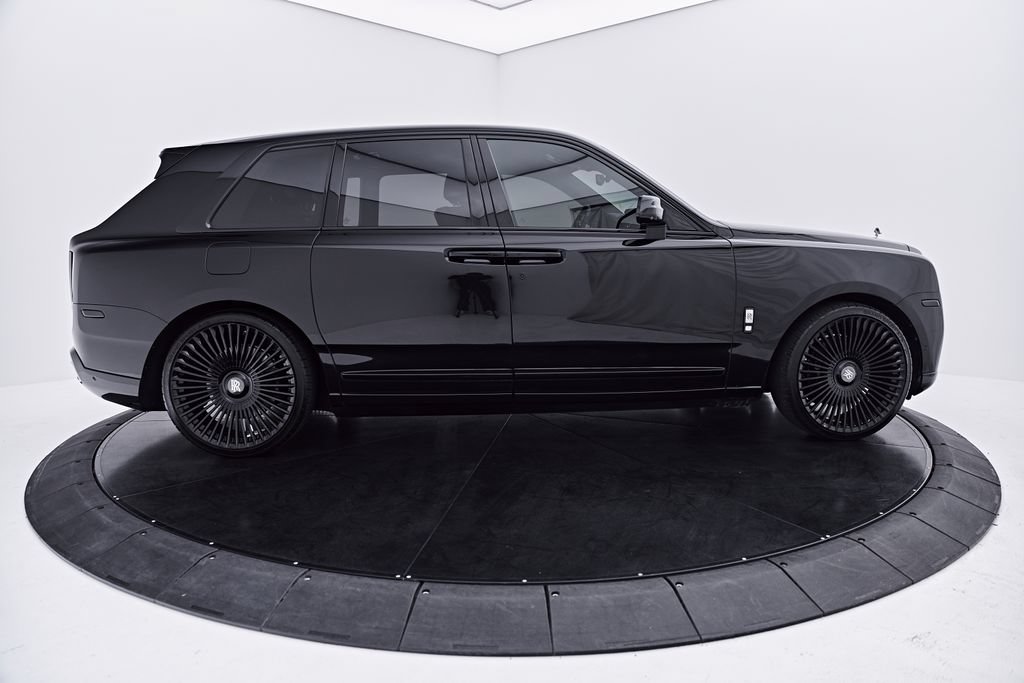 Used 2020 Rolls-Royce Cullinan AWD/4WD image 19