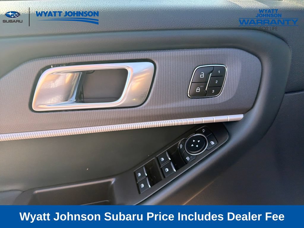 Used 2025 Ford Explorer ST-Line w/ Premium Package AWD/4WD image 20