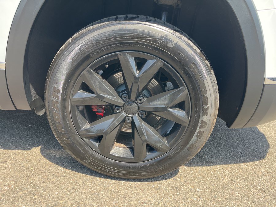 Used 2018 Volkswagen Atlas SEL AWD/4WD image 25