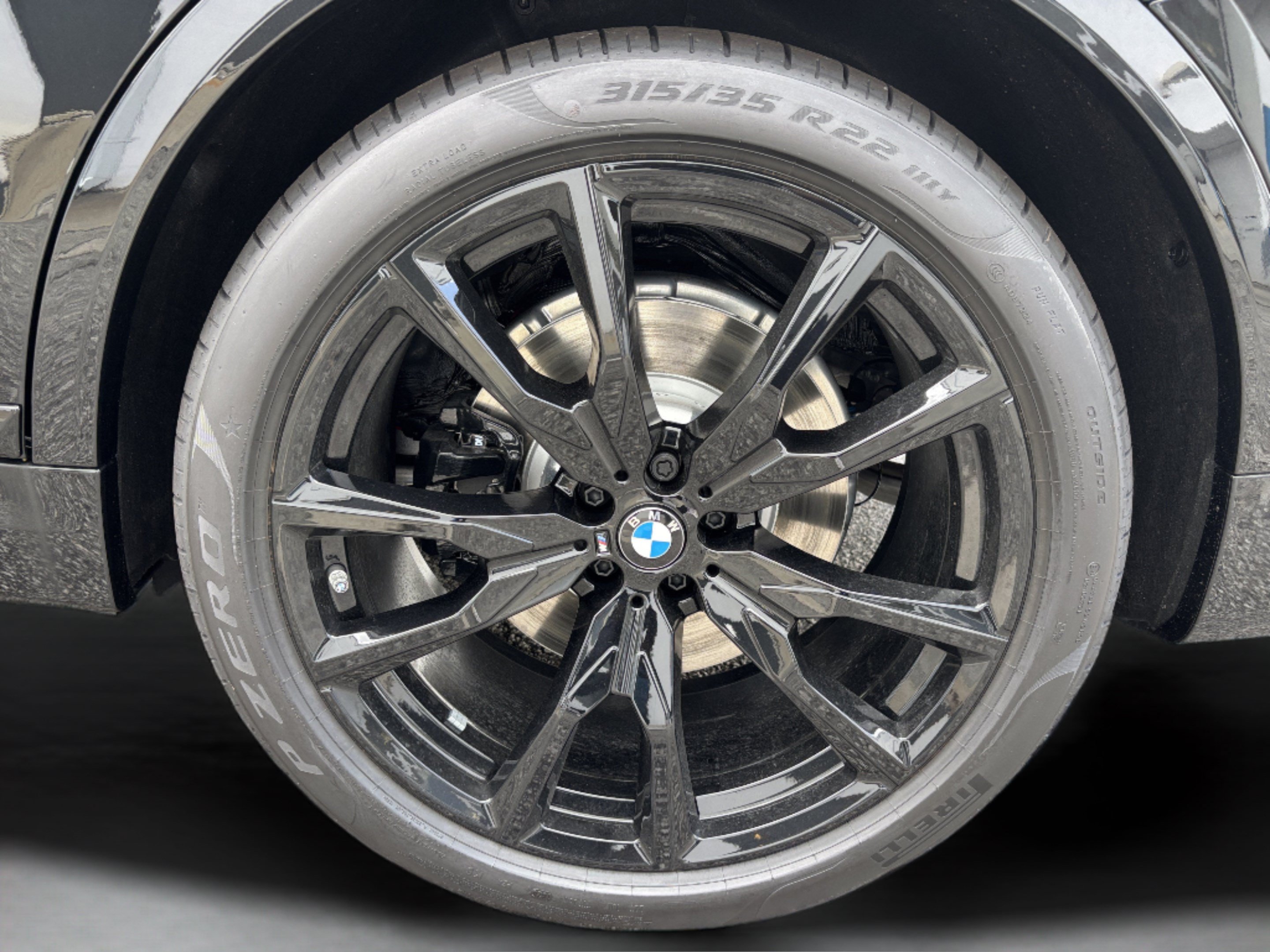 Used 2027 BMW X7 xDrive40i w/ M Sport Package AWD/4WD image 7