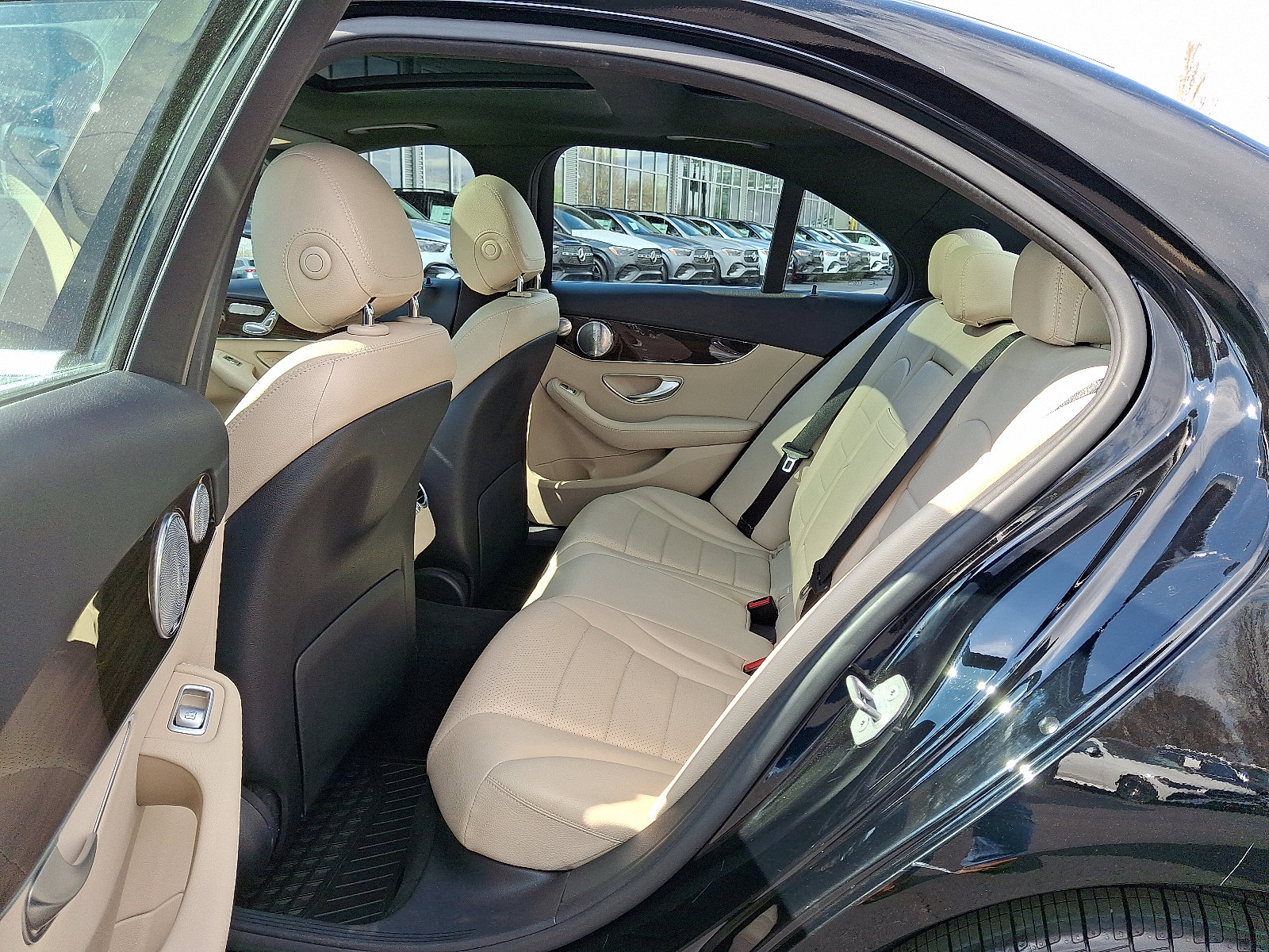 Used 2018 Mercedes-Benz C 300 4MATIC Sedan image 10