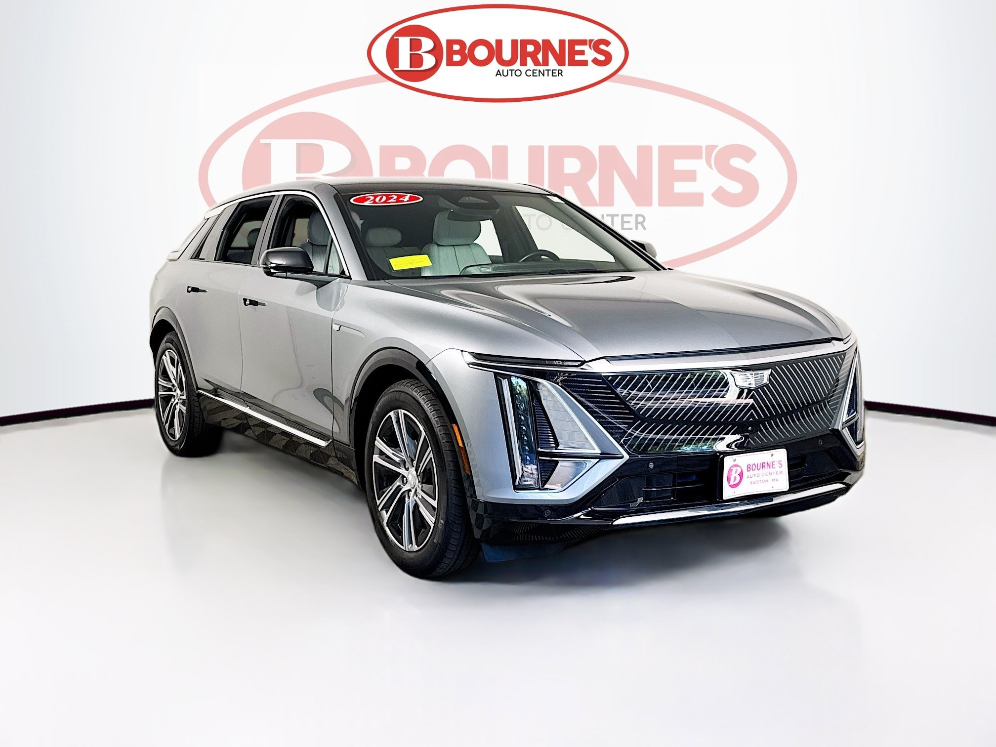 Used 2024 Cadillac Lyriq Luxury w/ LPO, Floor Liner Package