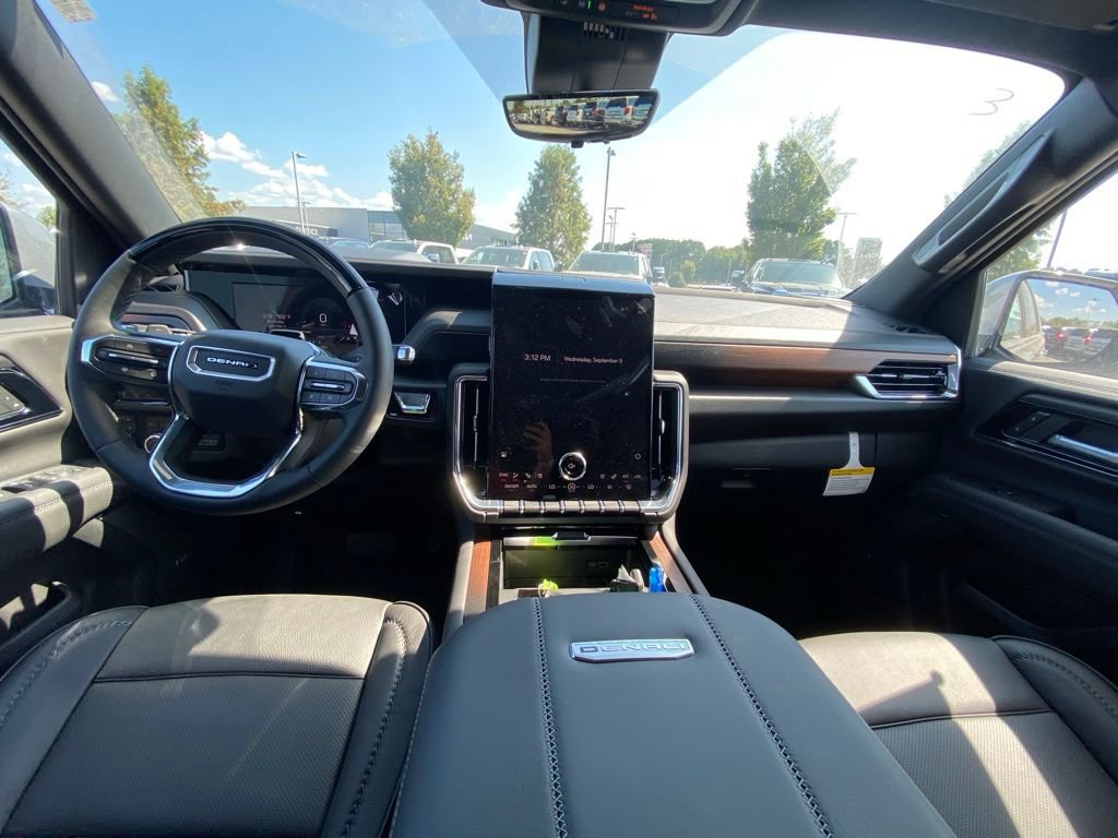 New 2026 GMC Yukon Denali w/ Advanced Technology Package AWD/4WD image 31