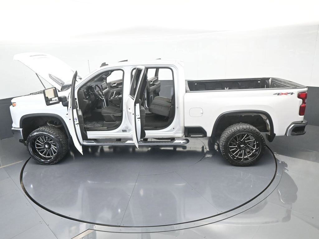 Used 2024 Chevrolet Silverado 2500 LT image 69