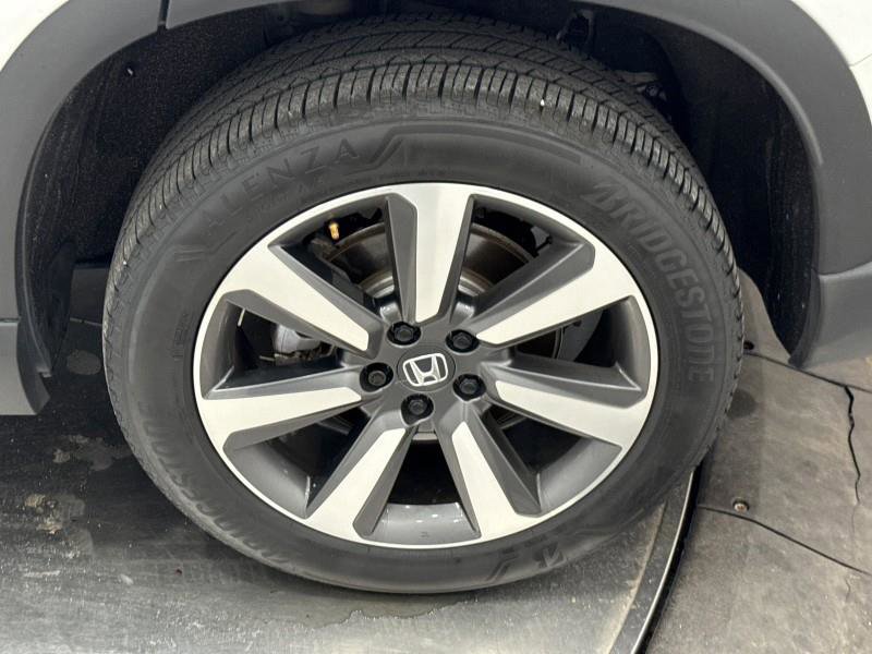 Used 2025 Honda Pilot Elite image 59