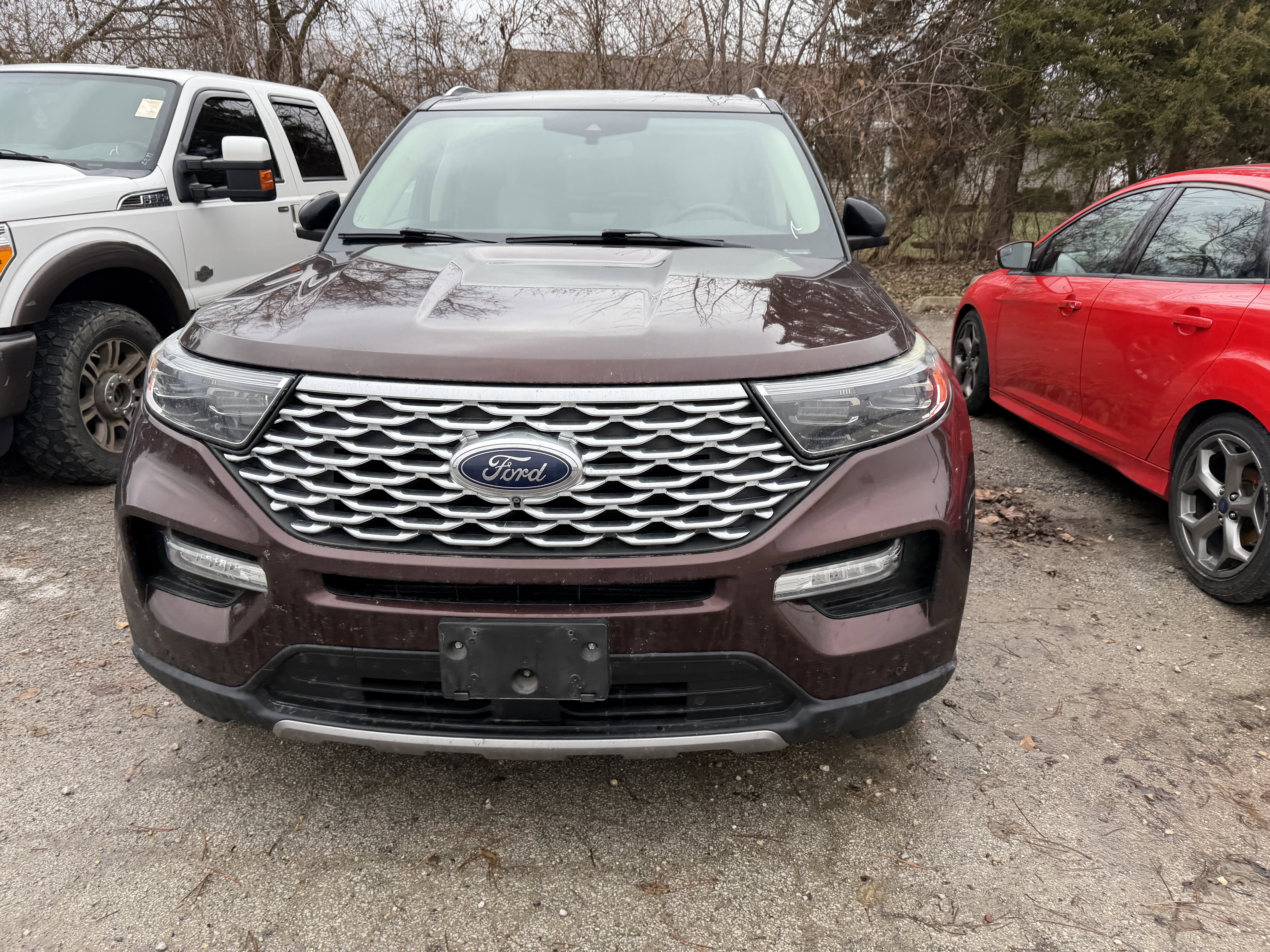 Used 2020 Ford Explorer Platinum w/ Premium Technology Package image 3
