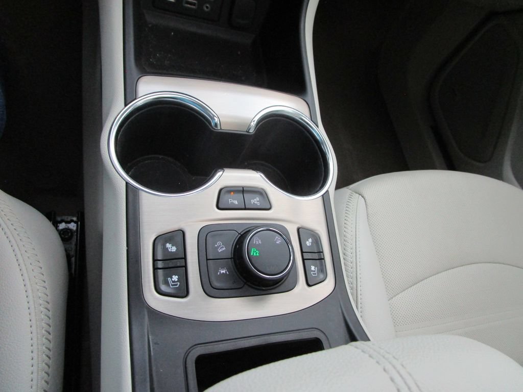 Used 2024 GMC Terrain Denali w/ Denali Premium Package AWD/4WD image 45