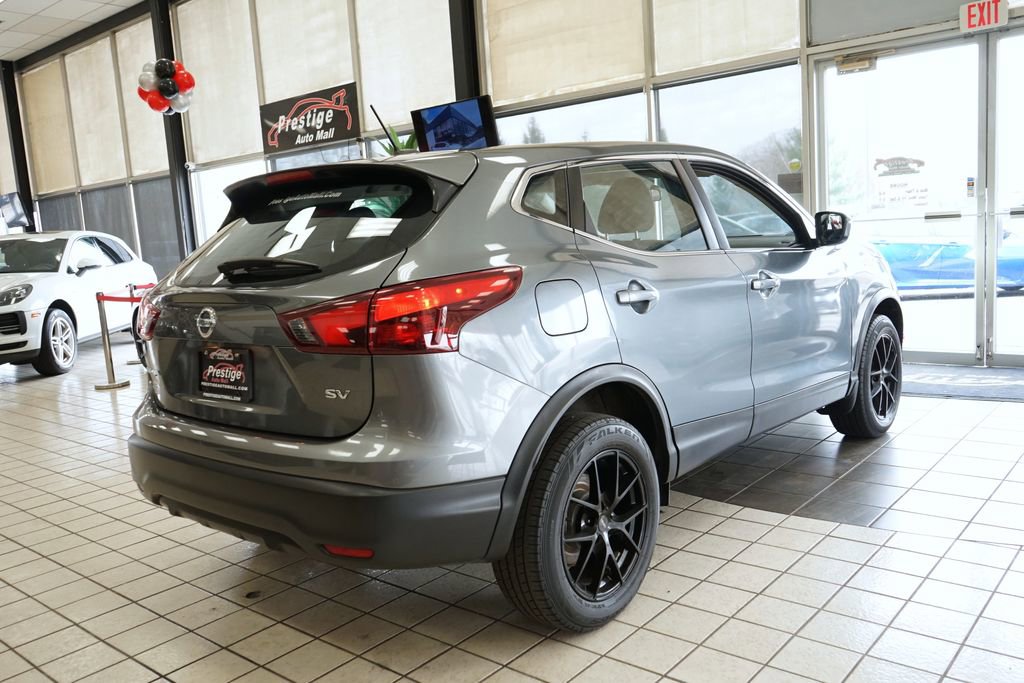 Used 2018 Nissan Rogue Sport FWD image 16