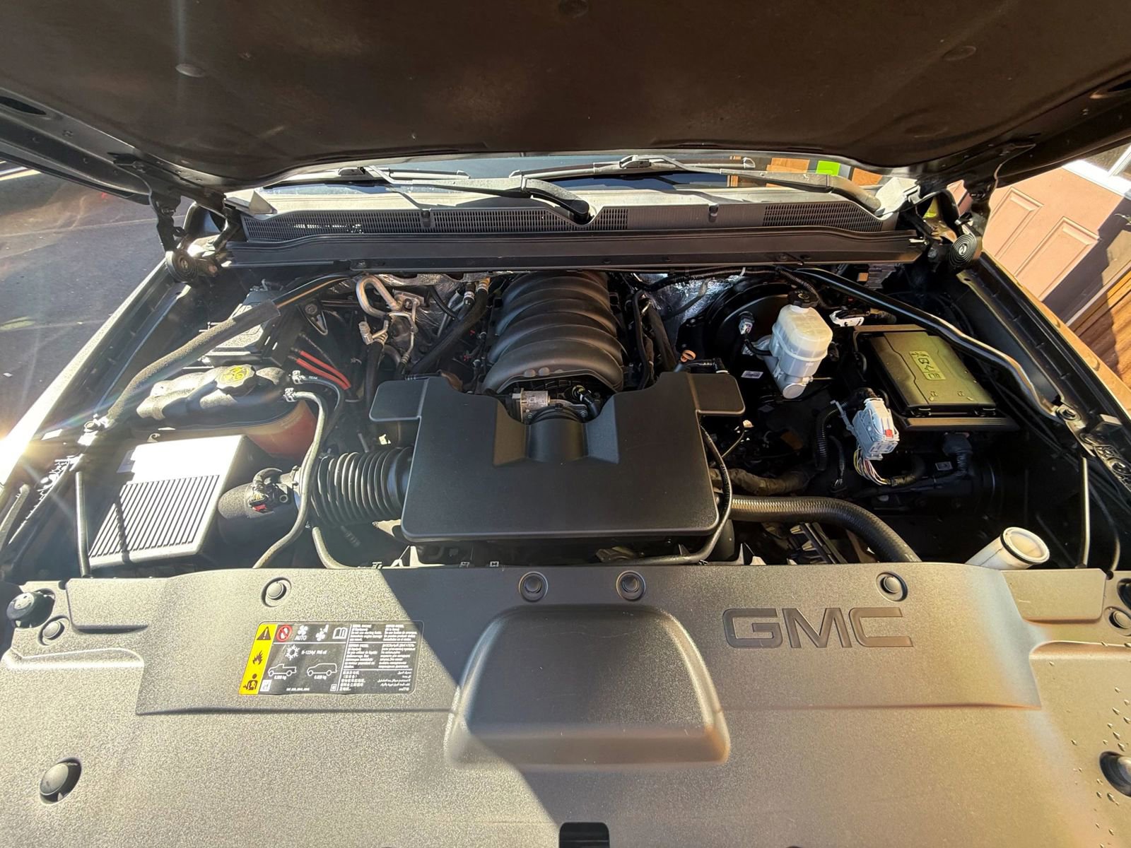 Used 2018 GMC Yukon Denali w/ Denali Ultimate Package image 22