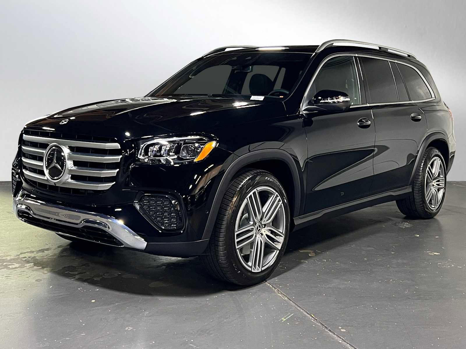 New 2026 Mercedes-Benz GLS 450 4MATIC image 7