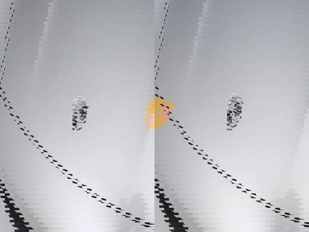 New 2026 Porsche Taycan image 36