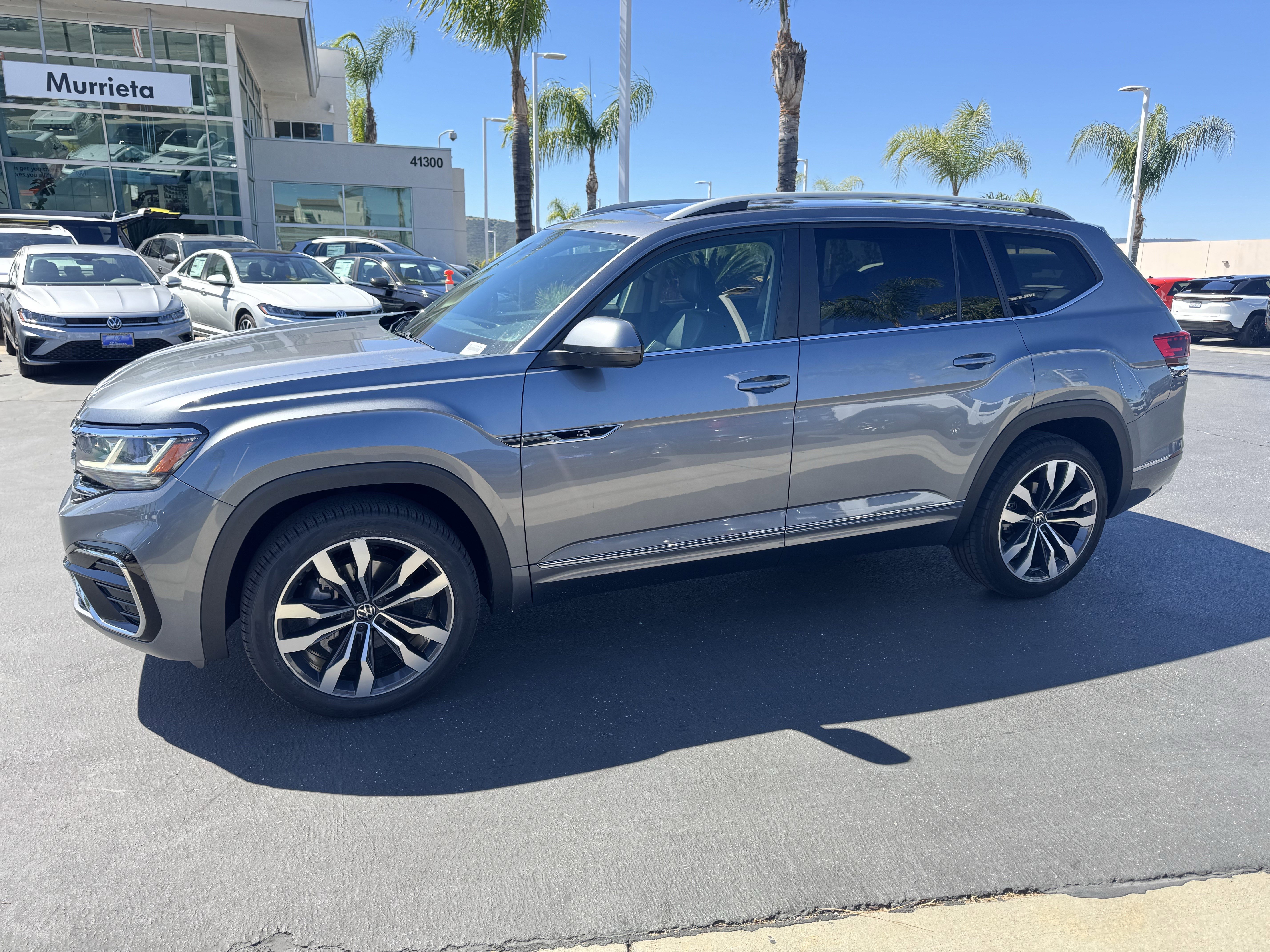 Used 2021 Volkswagen Atlas SEL R-Line image 7