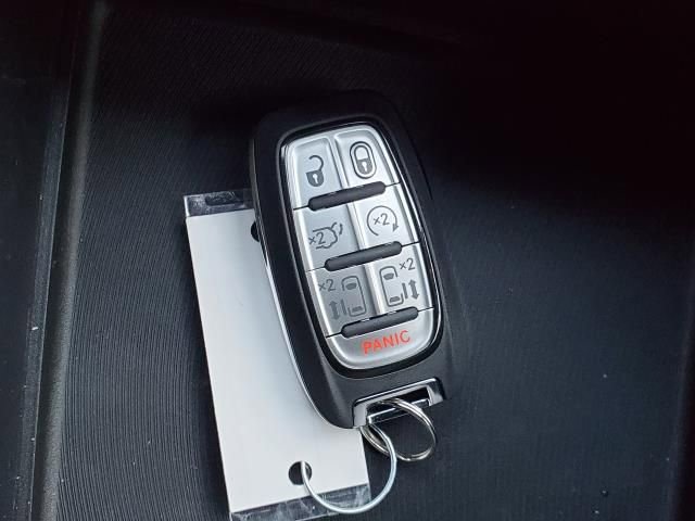 New 2026 Chrysler Pacifica Select image 20
