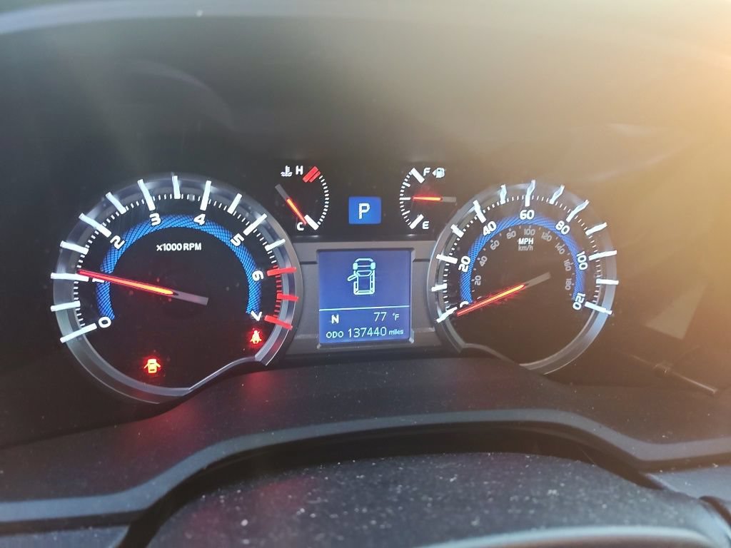 Used 2016 Toyota 4Runner SR5 Premium AWD/4WD image 9