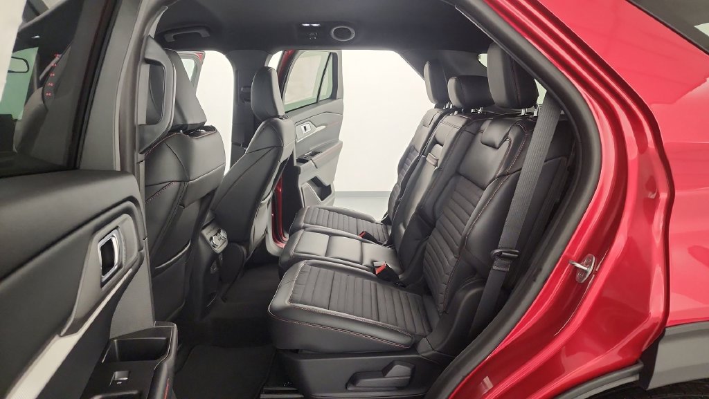 New 2026 Ford Explorer ST-Line w/ ST-Line Street Pack AWD/4WD image 30