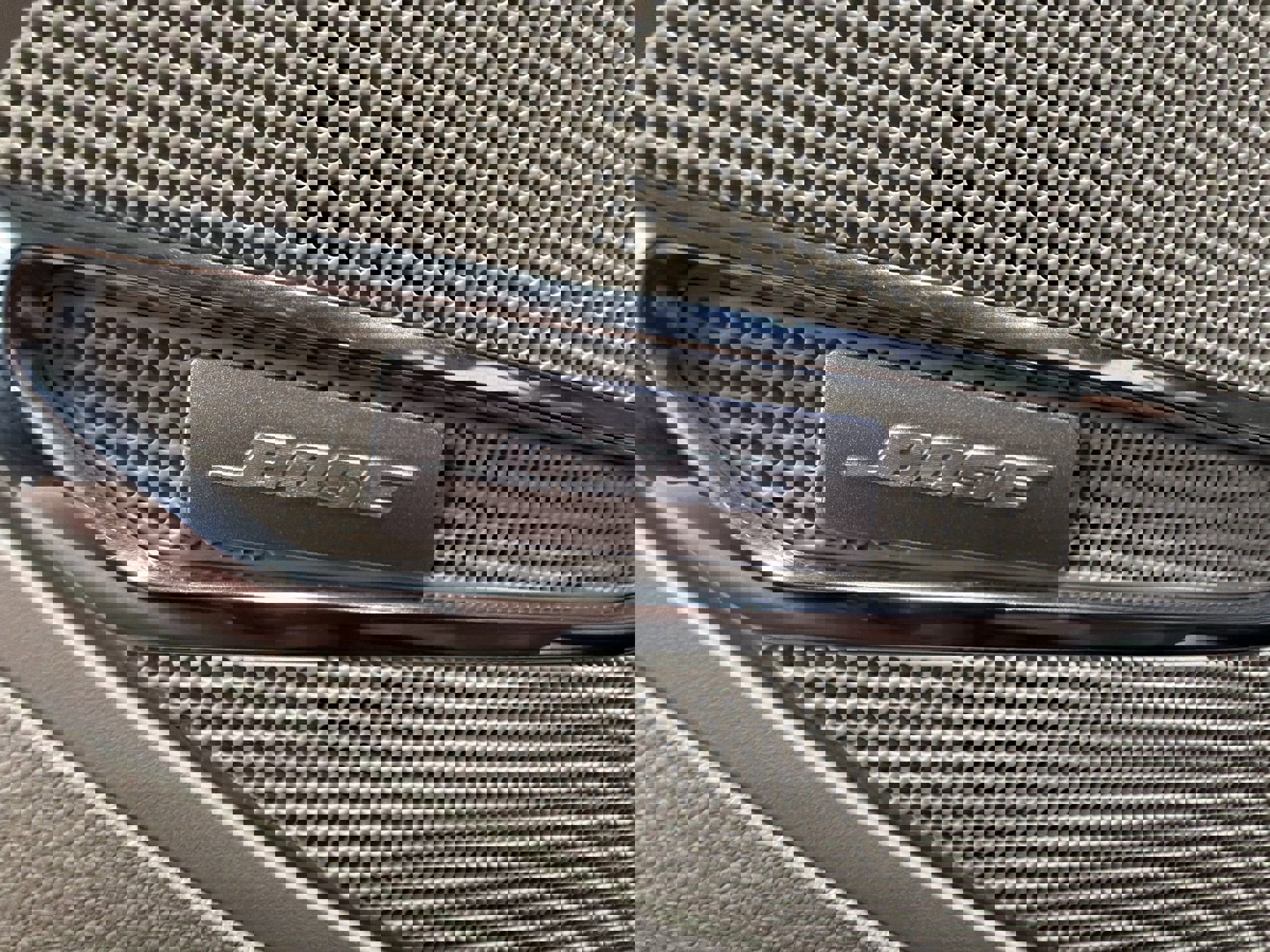 Used 2023 Buick Envision Avenir image 24