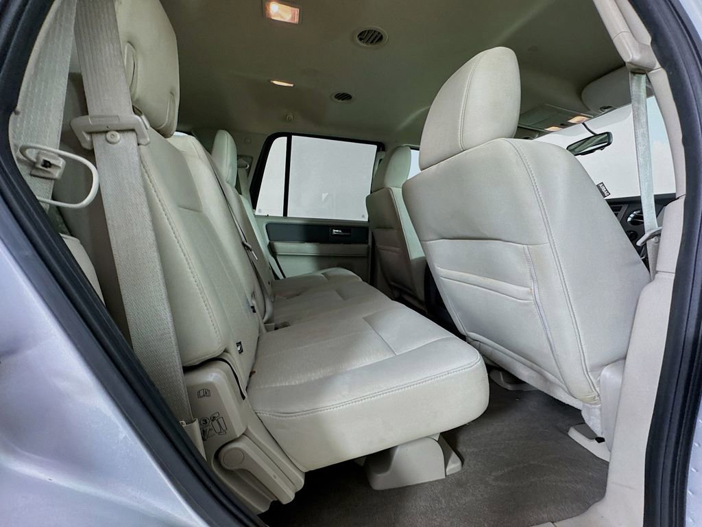 Used 2013 Ford Expedition XLT w/ HD Trailer Tow Pkg RWD image 32