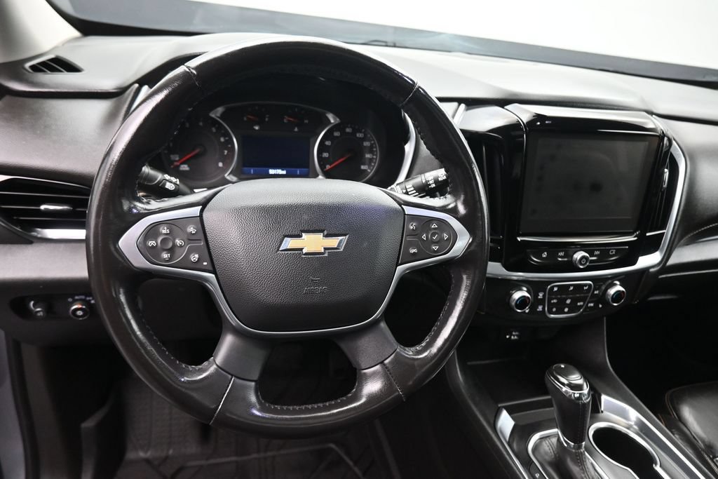 Used 2020 Chevrolet Traverse LT w/ LT Premium Package AWD/4WD image 16