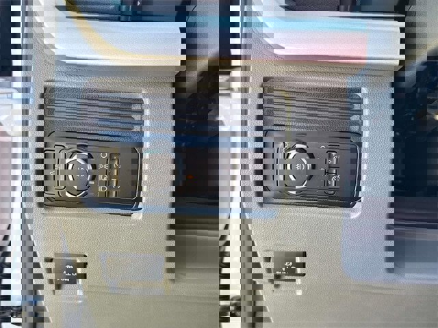 New 2025 Ford F550 4x4 Regular Cab Super Duty image 19