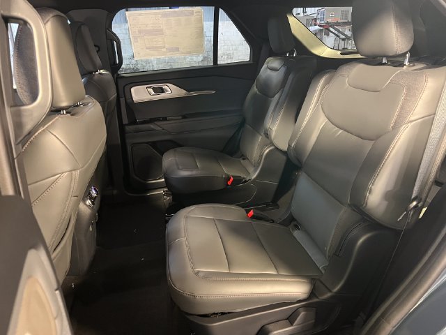 New 2027 Ford Explorer Active AWD/4WD image 20