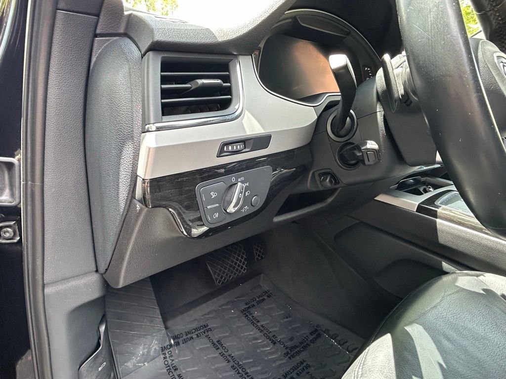 Used 2019 Audi Q7 2.0T Premium Plus w/ Premium Plus Package AWD/4WD image 20