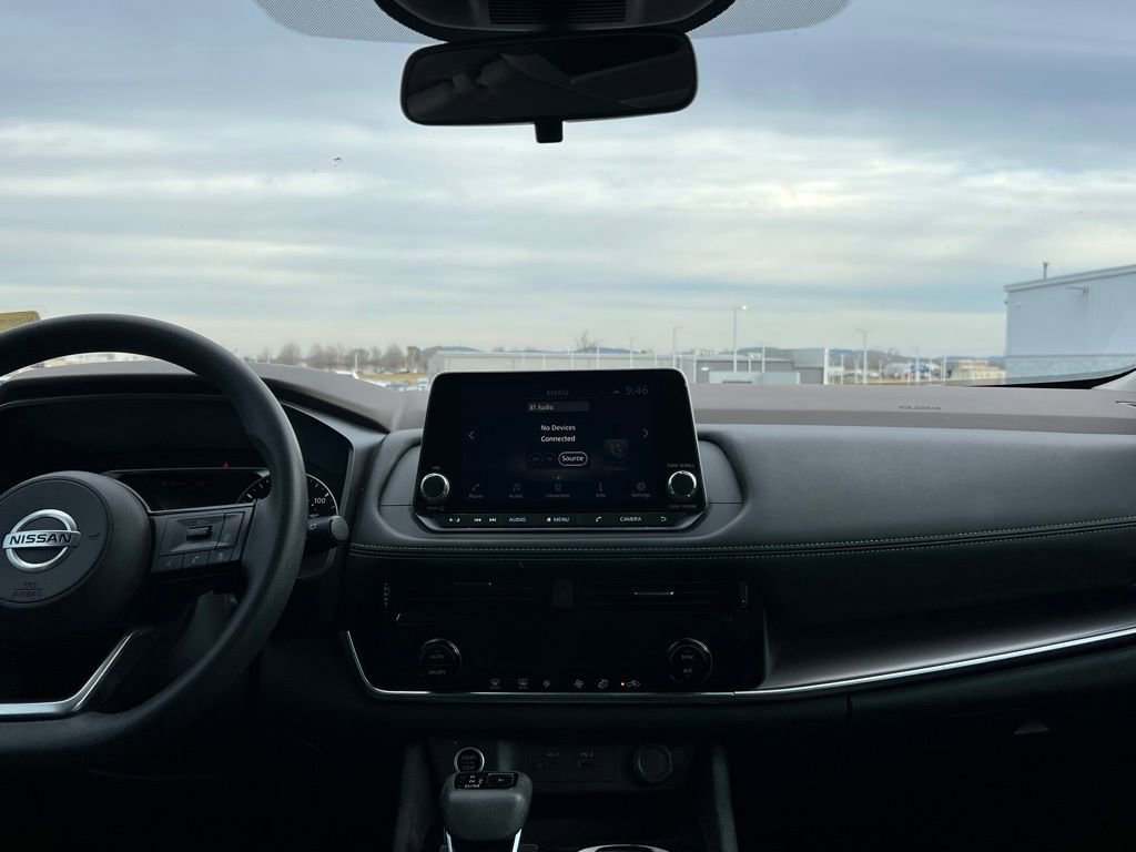 Used 2021 Nissan Rogue SV image 17