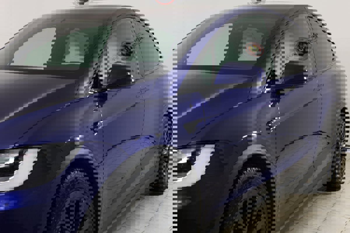 Used 2022 Tesla Model X image 48