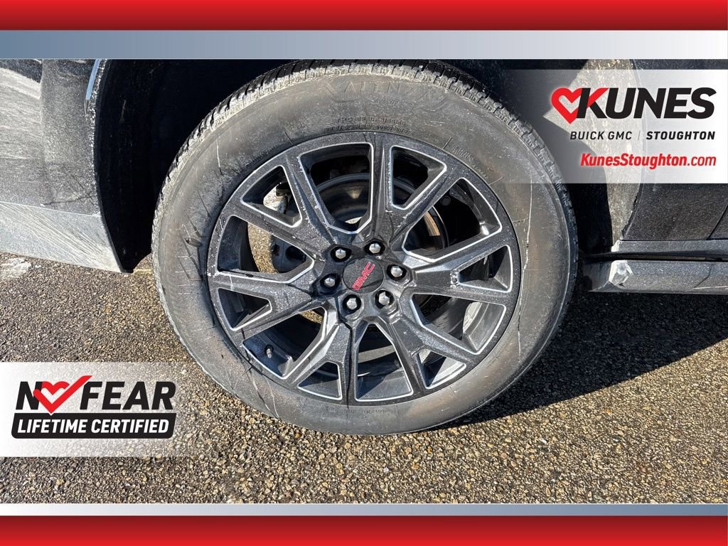 Used 2023 GMC Yukon XL Denali image 14