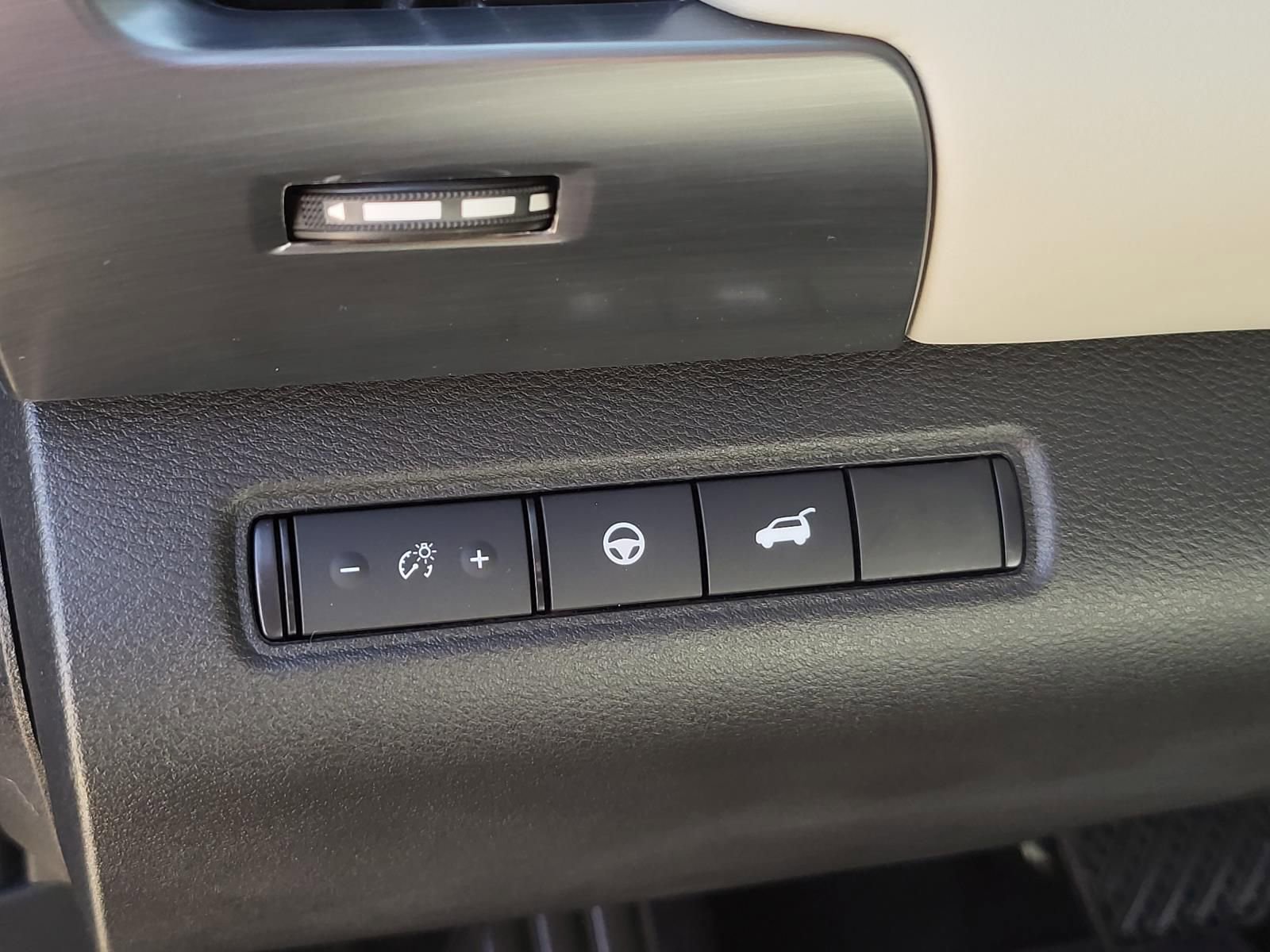 New 2026 Nissan Pathfinder SL AWD/4WD image 21