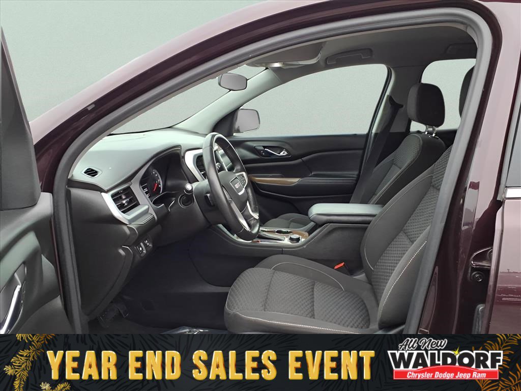 Used 2017 GMC Acadia SLE w/ Driver Alert Package I image 9