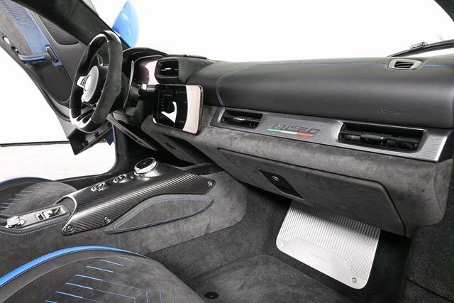 Used 2023 Maserati MC20 Coupe image 21