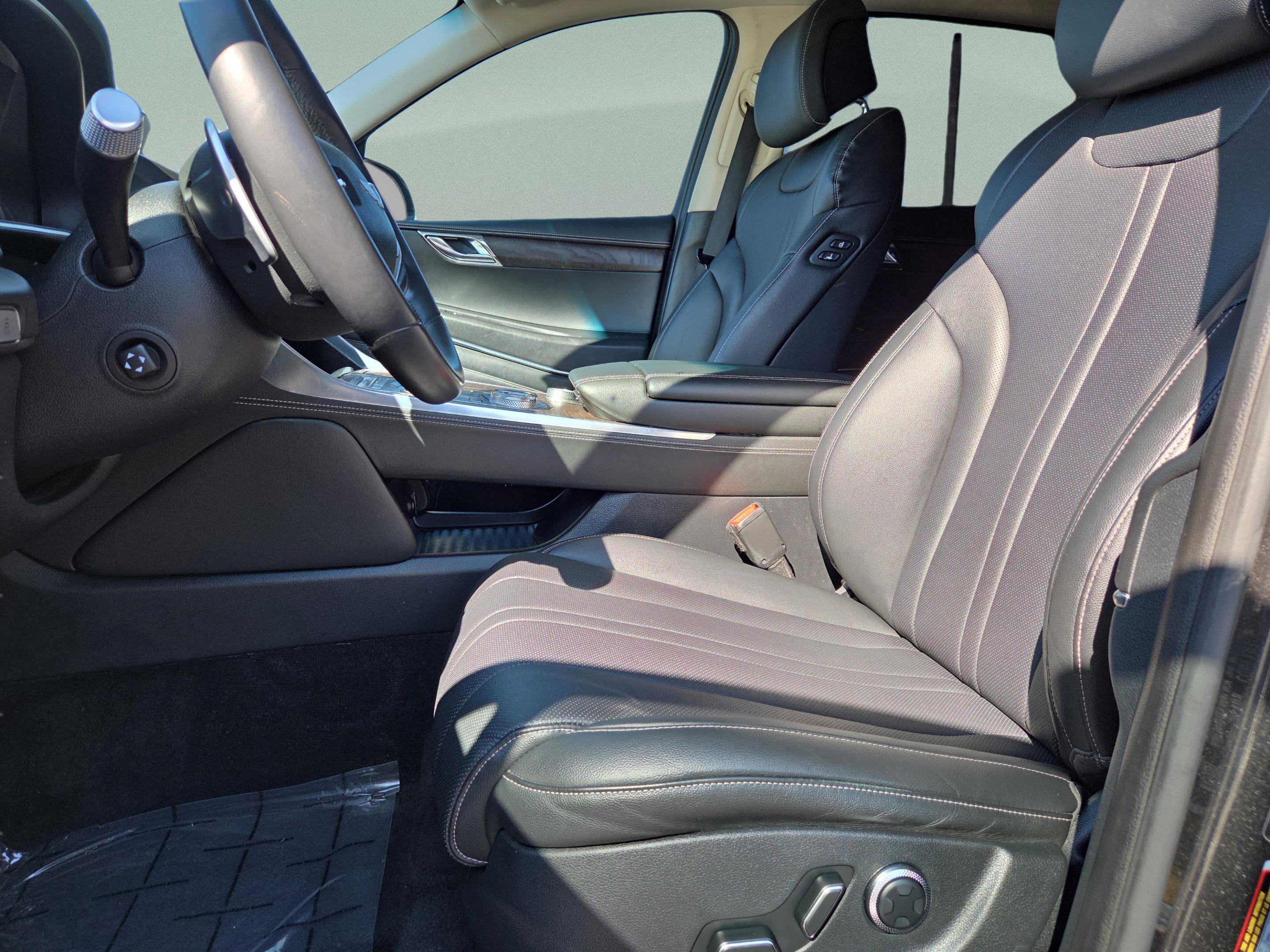 Used 2024 Genesis GV80 2.5T image 27