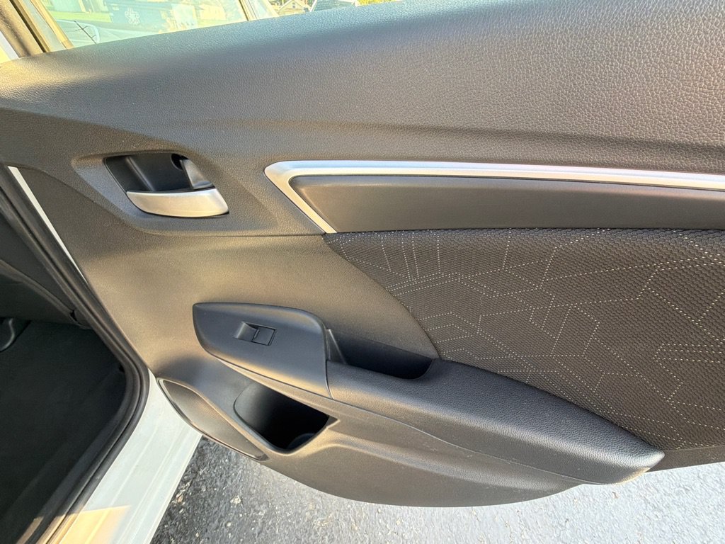 Used 2016 Honda Fit EX image 35