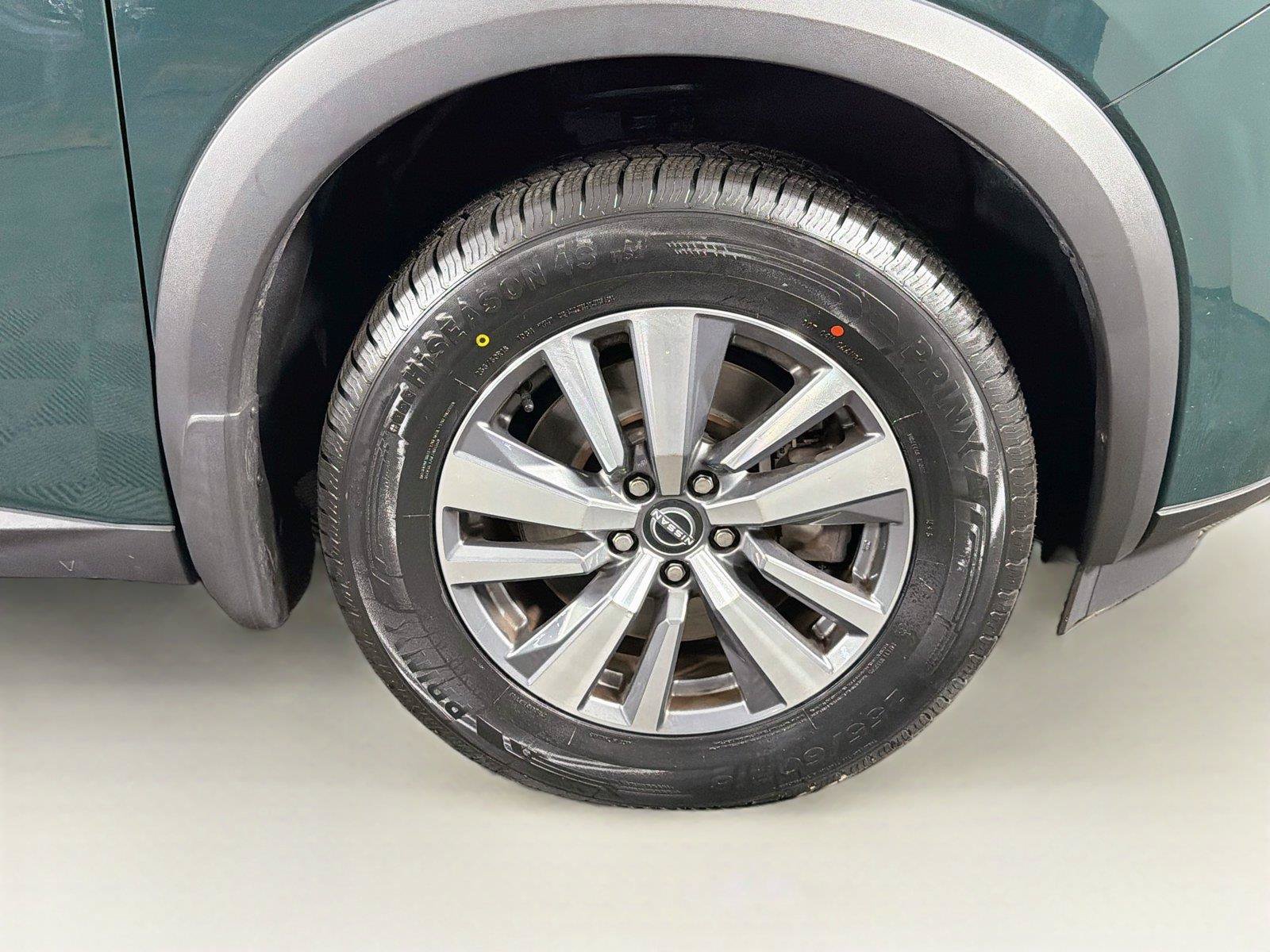 Used 2023 Nissan Pathfinder SL AWD/4WD image 37