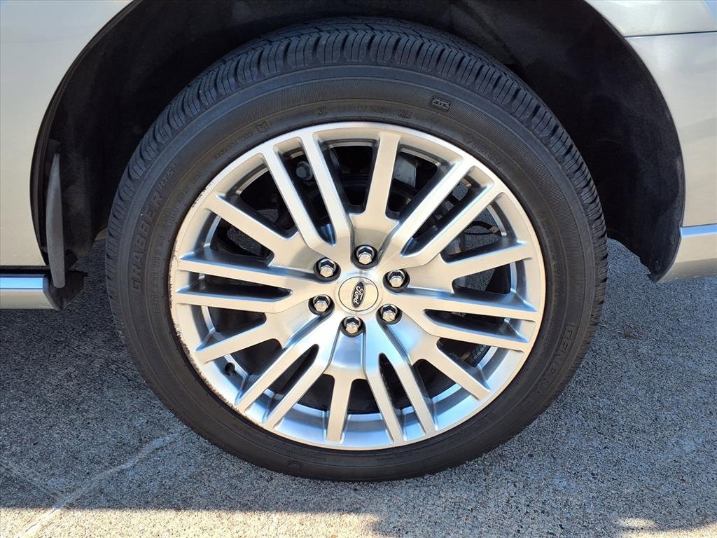 Used 2024 Ford Expedition Platinum image 31