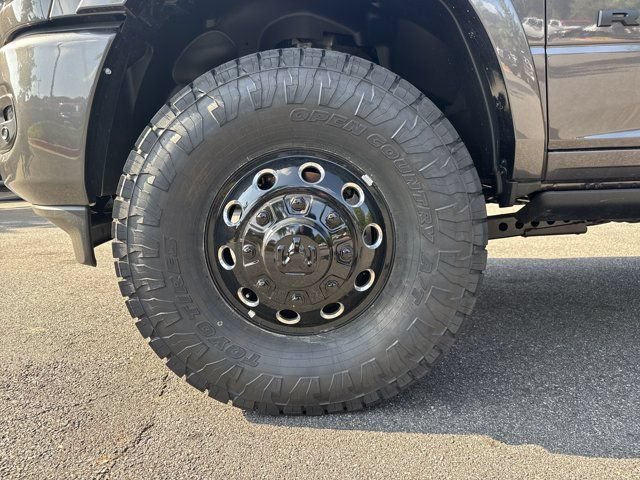 New 2026 RAM 3500 Limited AWD/4WD image 13