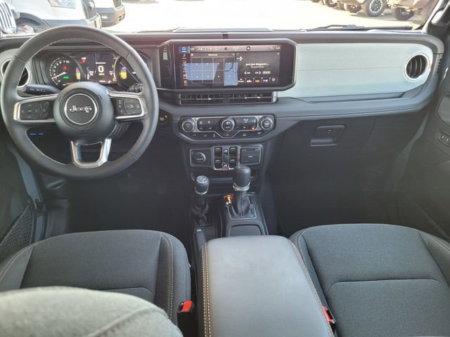 Certified 2025 Jeep Wrangler Unlimited Sahara image 6