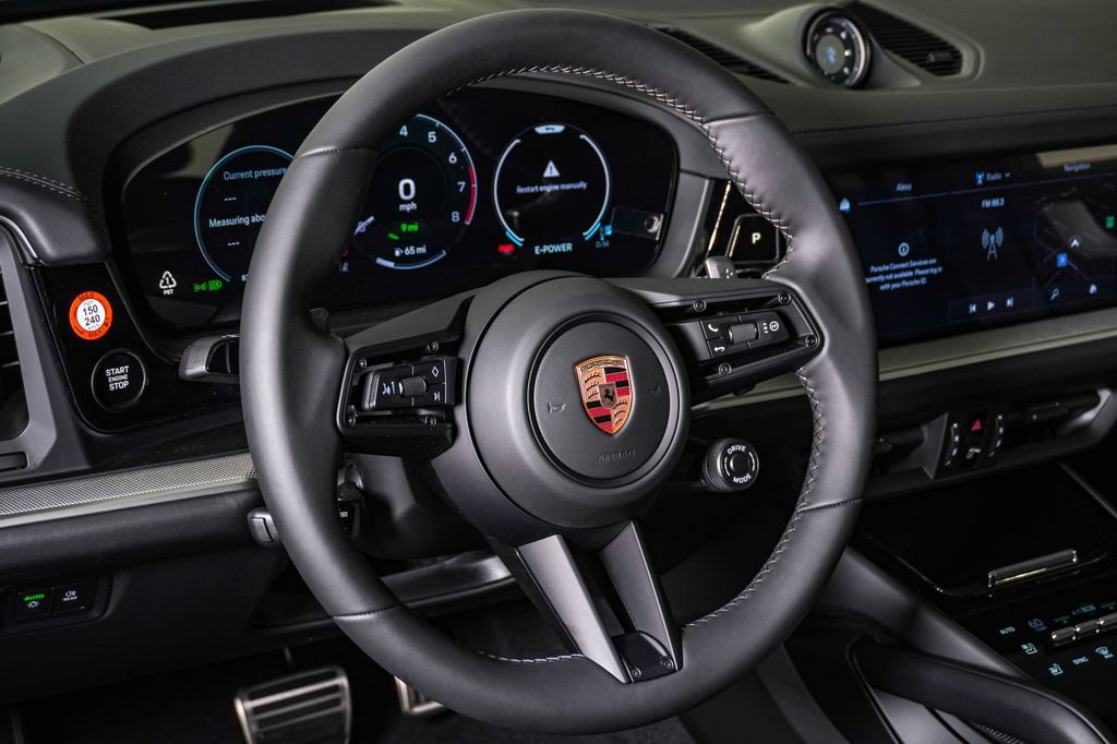 New 2026 Porsche Cayenne S AWD/4WD image 18