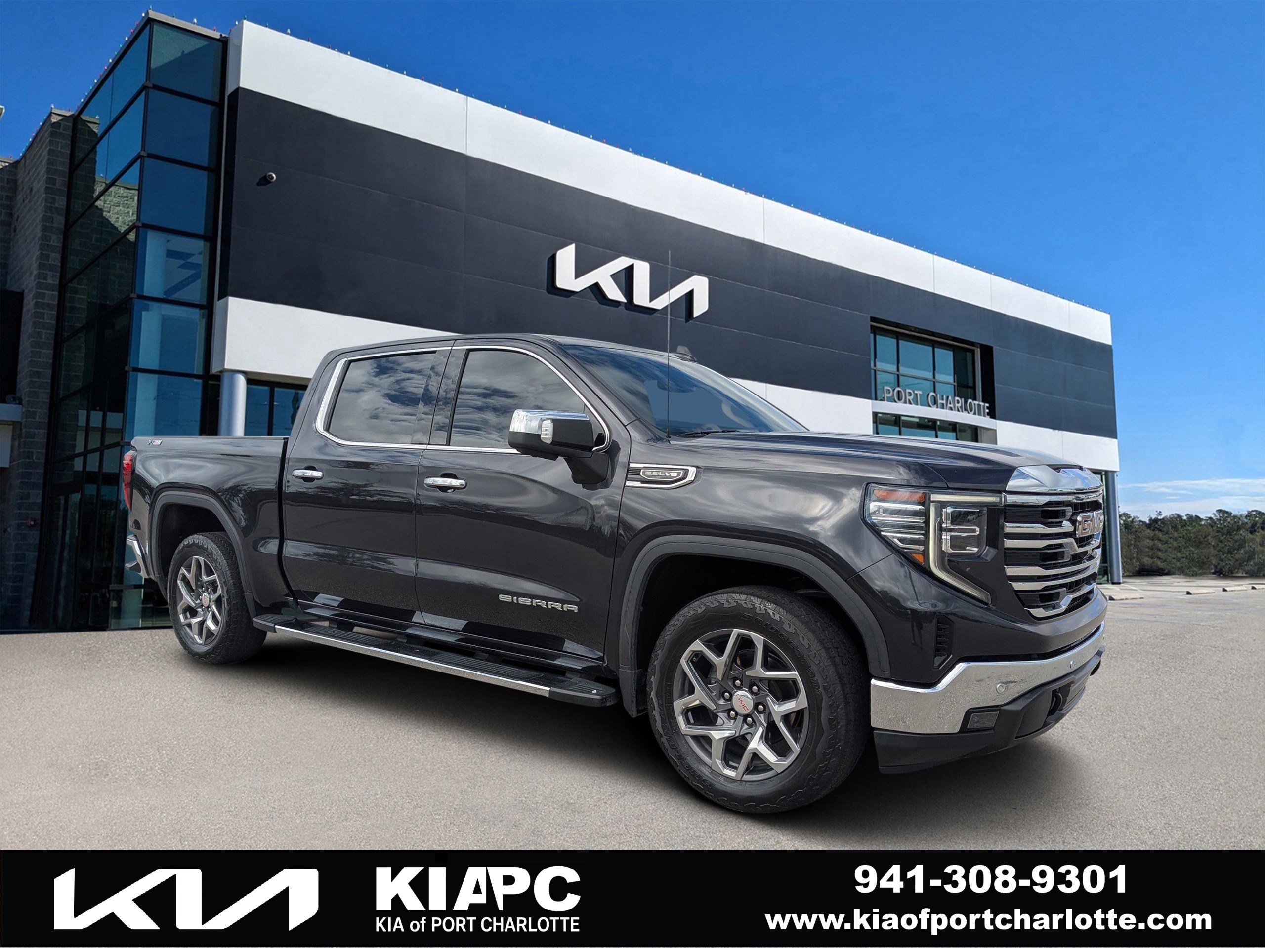 Used 2022 GMC Sierra 1500 SLT w/ SLT Premium Plus Package