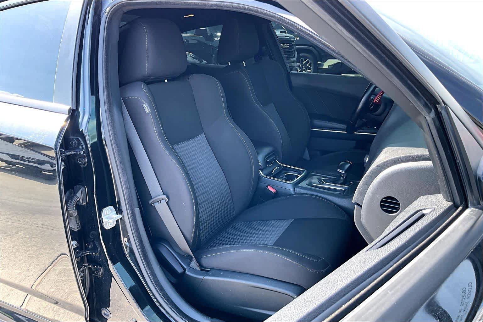 Used 2020 Dodge Charger R/T RWD image 7