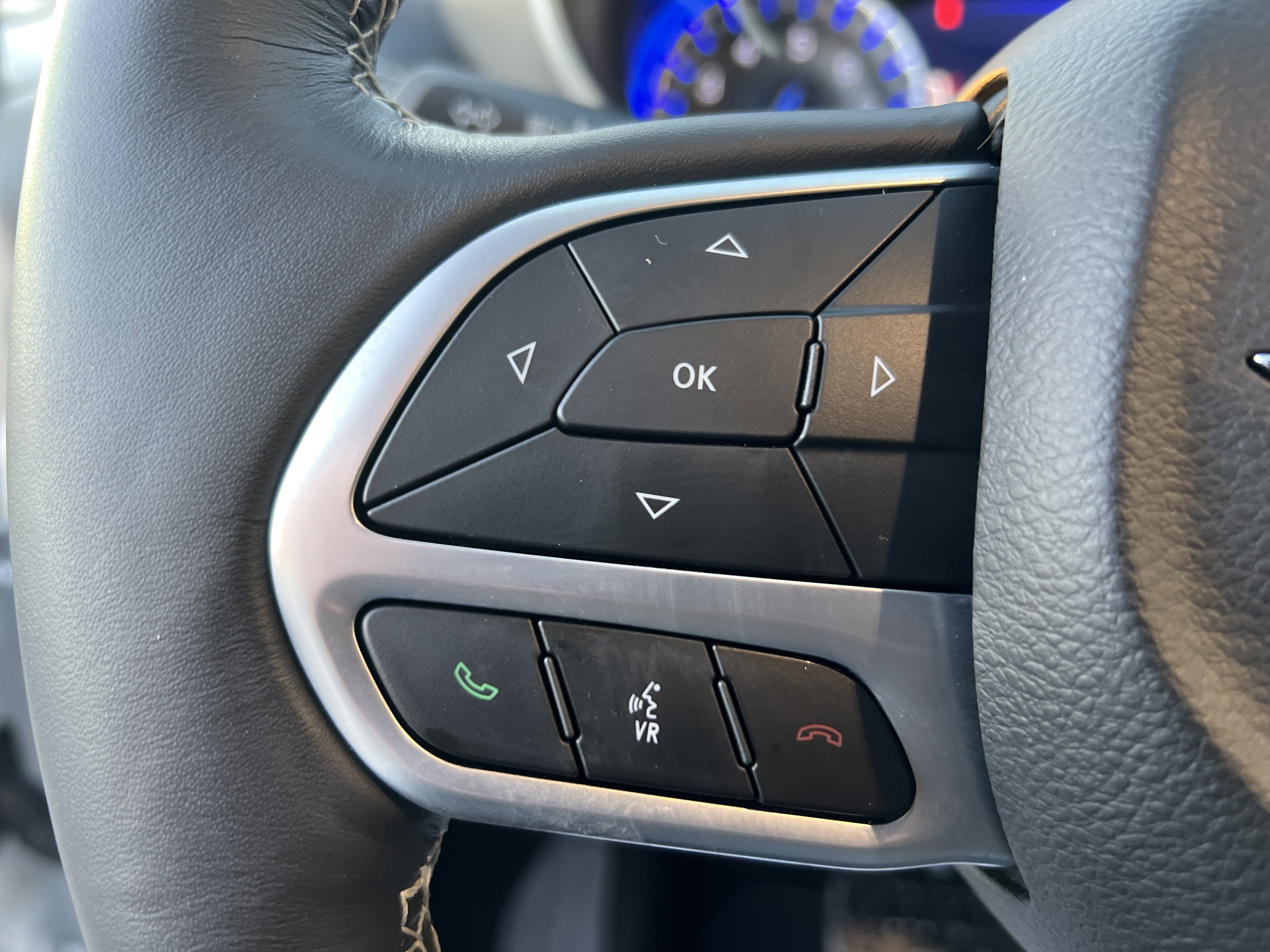 Used 2021 Chrysler Pacifica Touring-L image 21