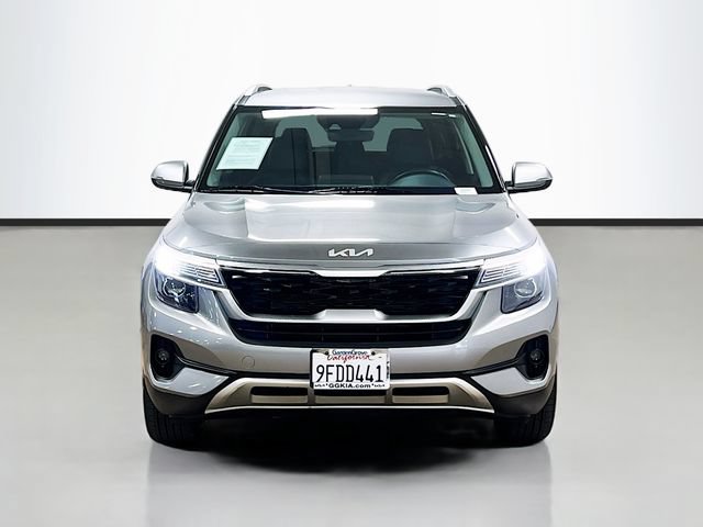Certified 2023 Kia Seltos S FWD image 2
