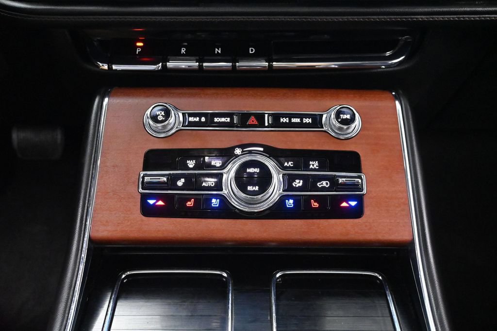 Used 2020 Lincoln Aviator Reserve w/ Equipment Group 202A AWD/4WD image 38