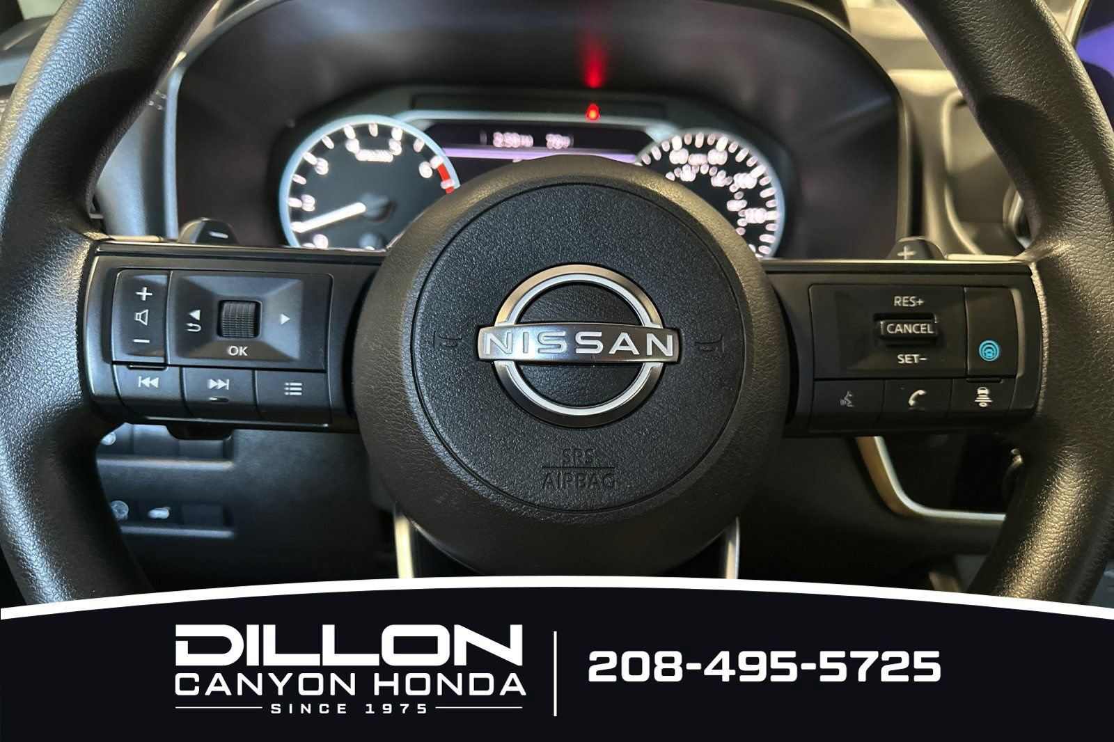 Used 2024 Nissan Rogue SV AWD/4WD image 27