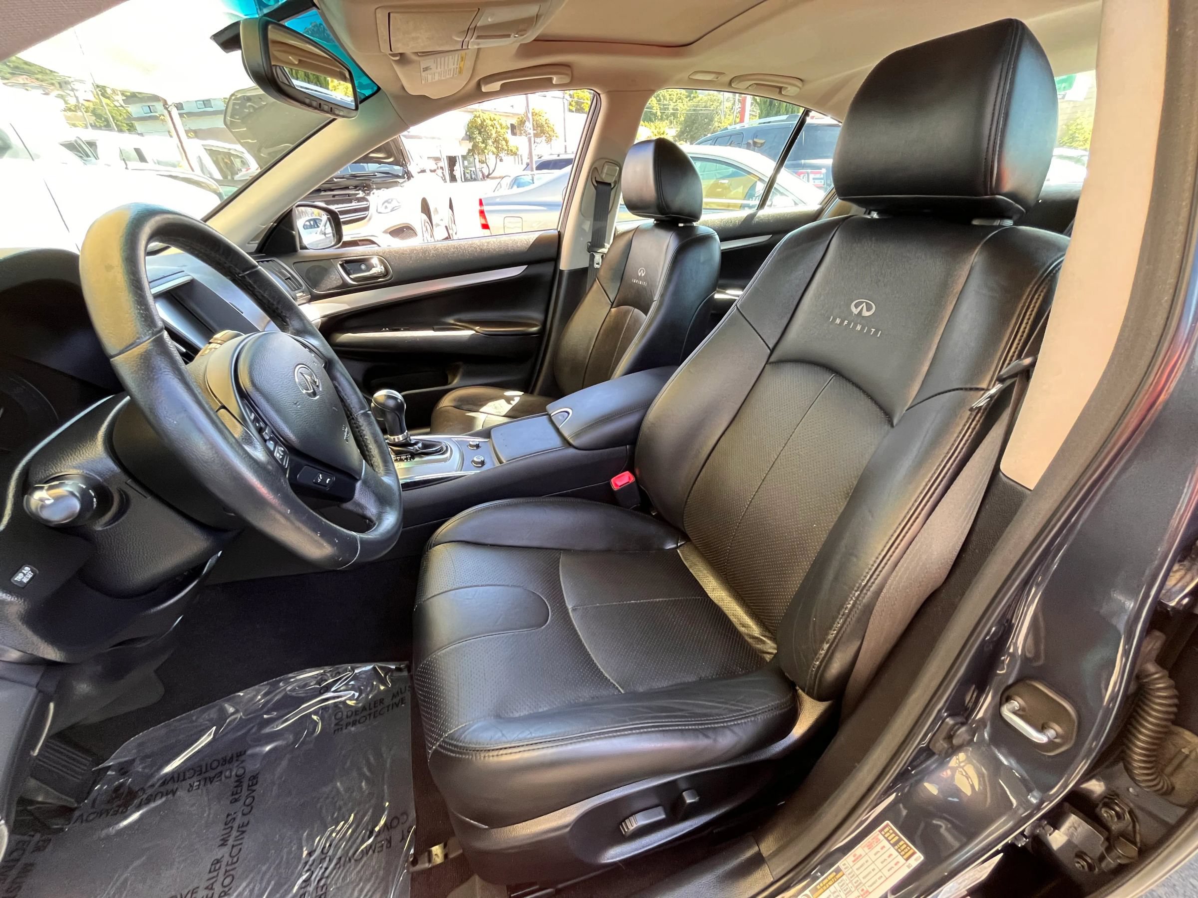 Used 2012 INFINITI G25 Journey RWD image 9
