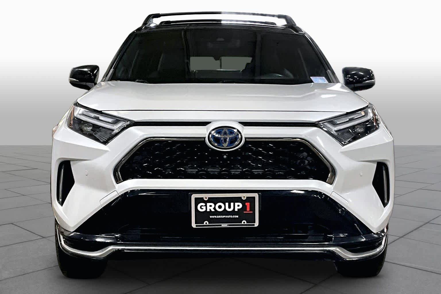 Used 2023 Toyota RAV4 XSE w/ Premium Package AWD/4WD image 4