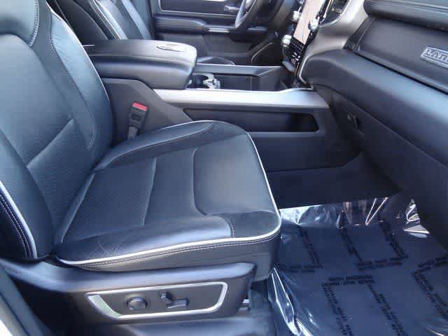 Used 2025 RAM 1500 Laramie AWD/4WD image 14