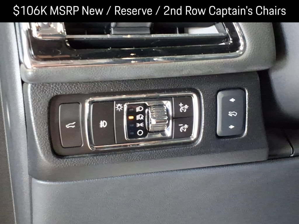 Used 2023 Lincoln Navigator Reserve AWD/4WD image 19