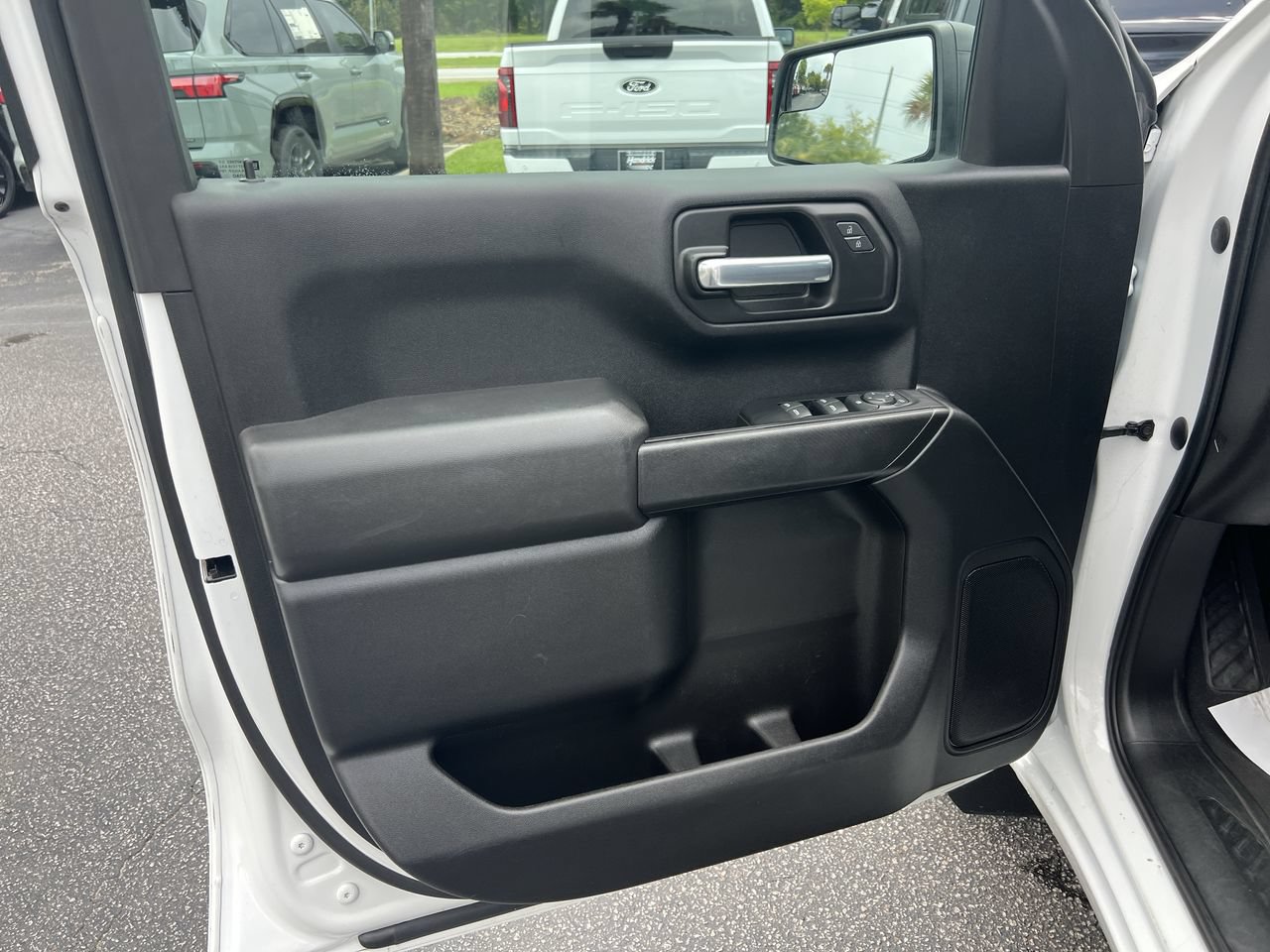 Used 2023 Chevrolet Silverado 1500 Custom w/ LPO, Dark Essentials Package RWD image 14