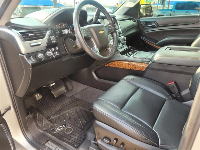 Used 2020 Chevrolet Suburban Premier image 2
